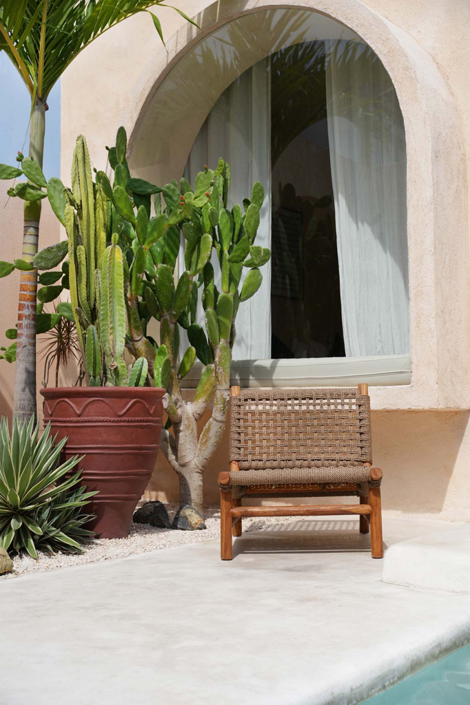 The Island Viro One Seater - Outdoor - Natural Brown