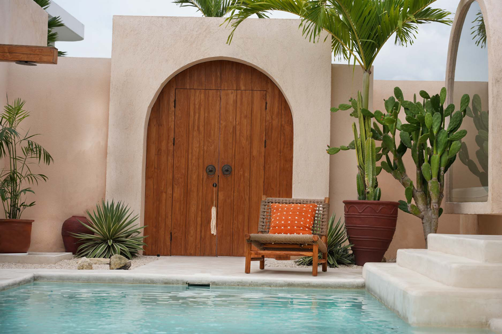 The Island Viro One Seater - Outdoor - Natural Brown