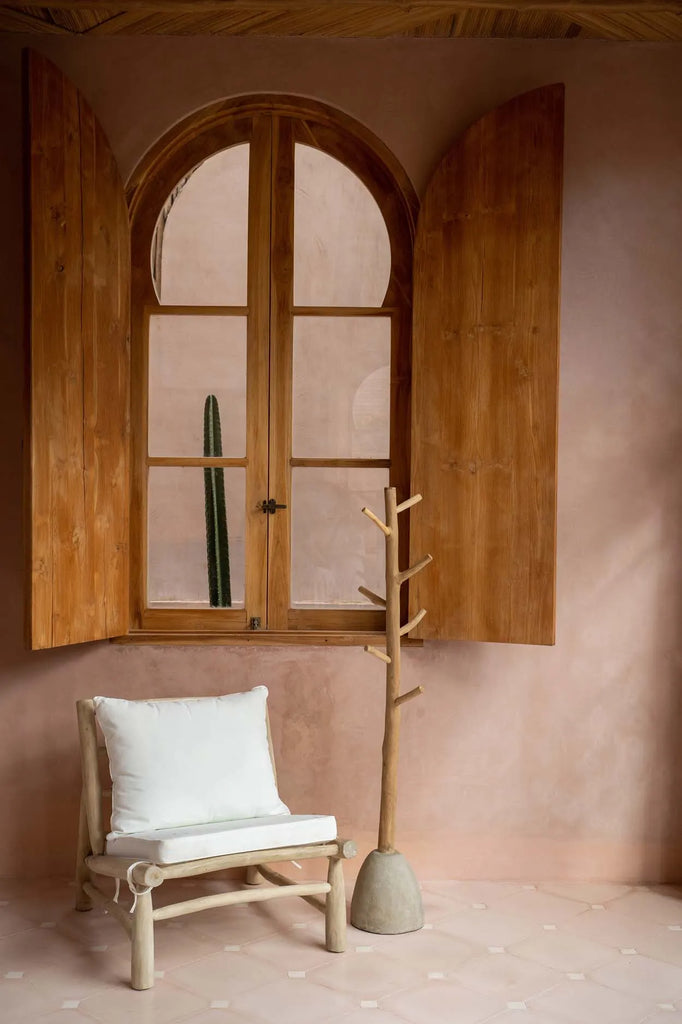 The Island Essence - Natural White