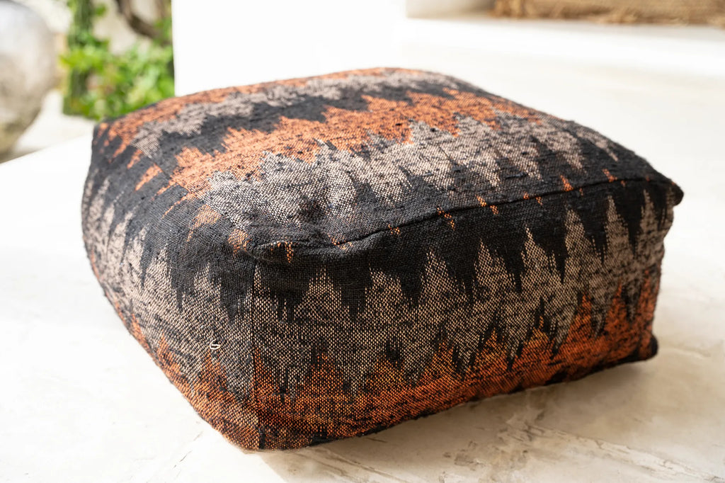 The Oh My Gee Poef - Black Orange