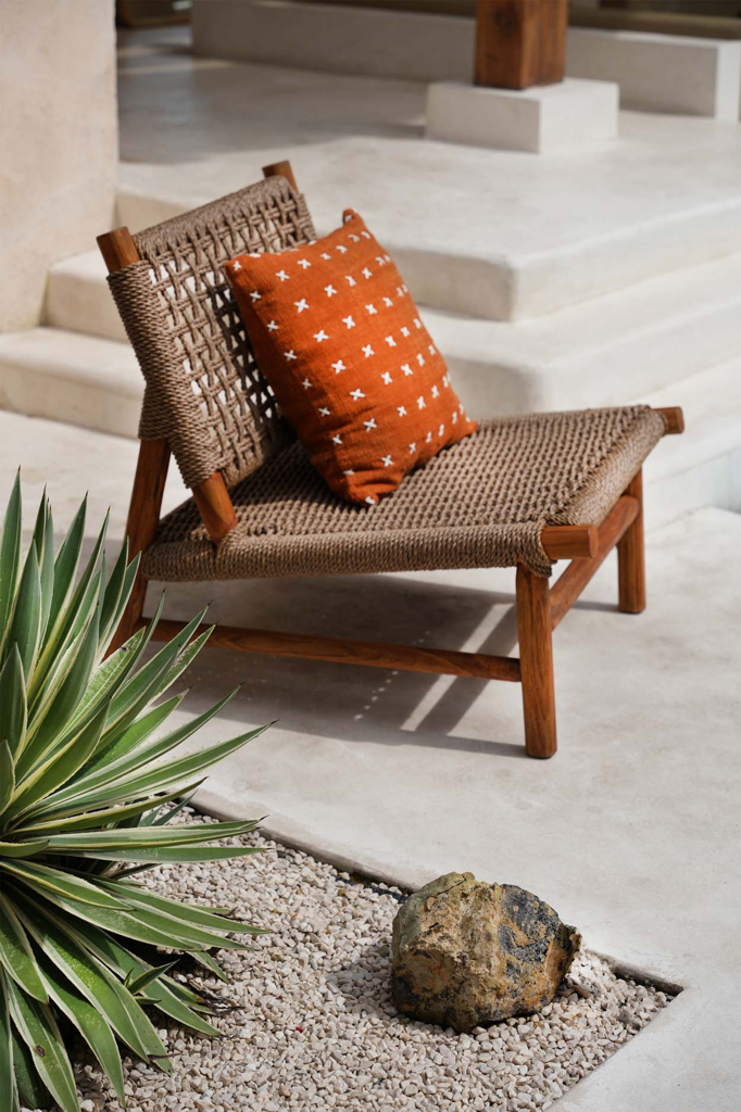 The Island Viro One Seater - Outdoor - Natural Brown